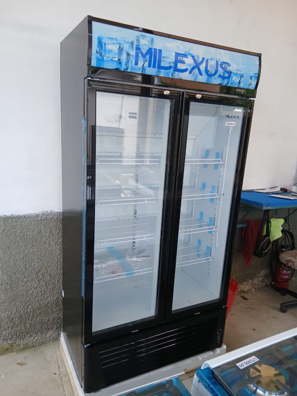 Exhibidor MILEXUS DE 20 PIE