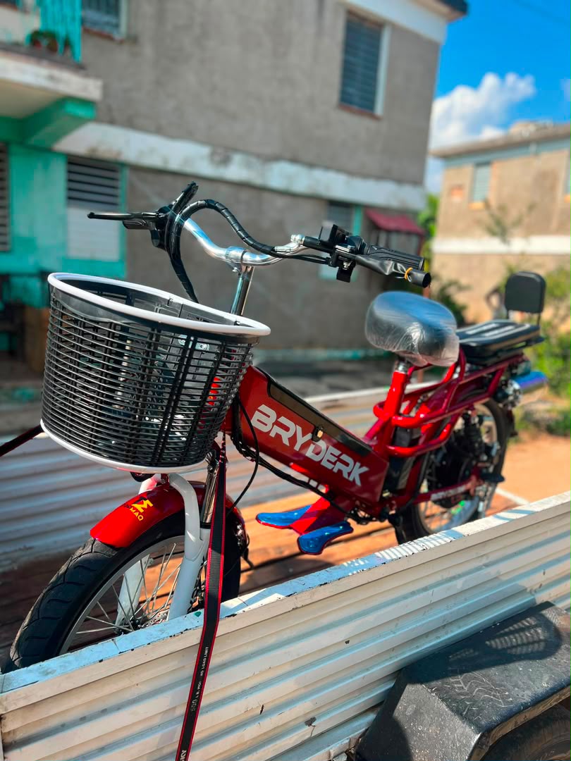 BICICLETA ELÉCTRICA MARCA INFINITY